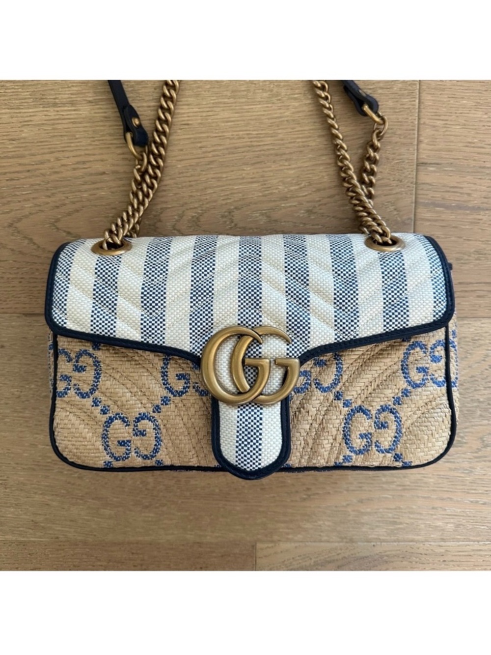 Gucci GG Marmont Matelassé Raffia Shoulder Bag